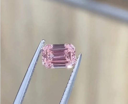 Grado leggero operato di Emerald Cut Lab Grown Pink dei gioielli sintetici dei diamanti
