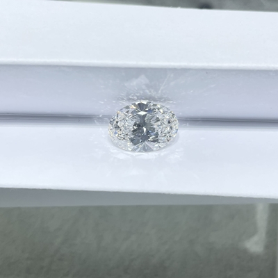 0.5ct Ovale Taglio Brillante D VS Piccolo Dimensione Diamante Coltivato in Laboratorio Certificato IGI