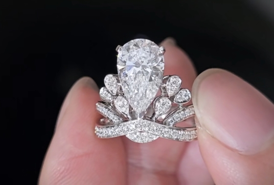 CH Laboratorio di personalizzazione Anelli di diamanti cresciuti Perla Corona Anello di diamanti 18K Anello di fidanzamento